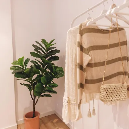 Bravissimo Jaume 31, Monthly * 赫罗纳