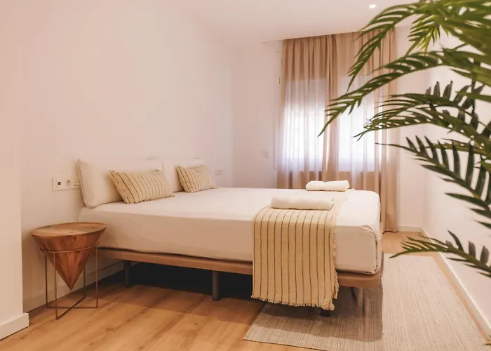 Bravissimo Jaume 31, Monthly Χιρόνα