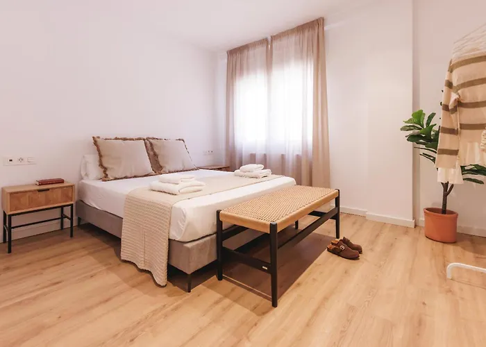 Bravissimo Jaume 31, Monthly * Girona