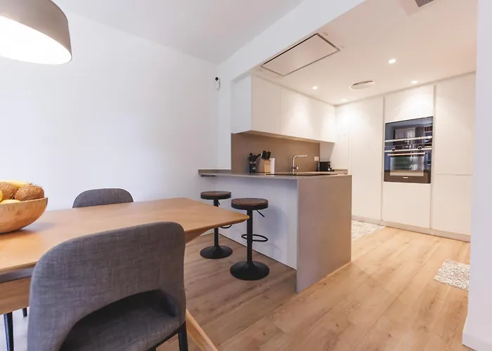 Bravissimo Jaume 31, Monthly *