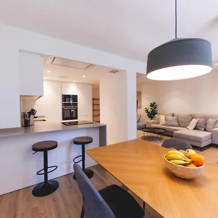 Bravissimo Jaume 31, Monthly *